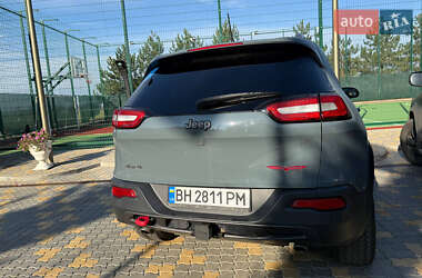 Внедорожник / Кроссовер Jeep Cherokee 2015 в Одессе