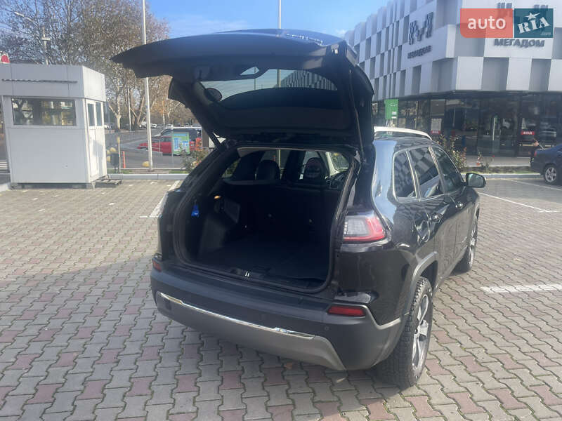 Внедорожник / Кроссовер Jeep Cherokee 2019 в Одессе фото 38 Внедорожник / Кроссовер Jeep Cherokee 2019 в Одессе