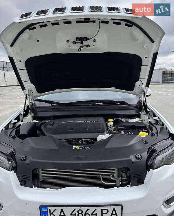 Позашляховик / Кросовер Jeep Cherokee 2021 в Києві фото 14 Позашляховик / Кросовер Jeep Cherokee 2021 в Києві