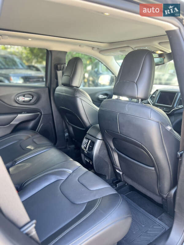 Внедорожник / Кроссовер Jeep Cherokee 2021 в Одессе фото 14 Внедорожник / Кроссовер Jeep Cherokee 2021 в Одессе