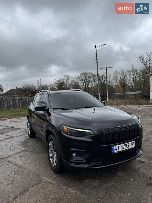 Внедорожник / Кроссовер Jeep Cherokee 2018 в Киеве