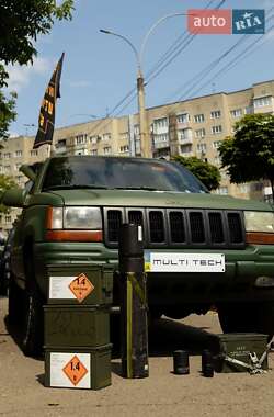 Внедорожник / Кроссовер Jeep Cherokee 1998 в Черновцах