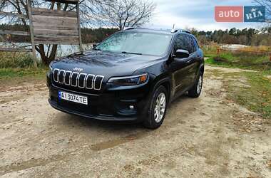 Внедорожник / Кроссовер Jeep Cherokee 2018 в Вишневом
