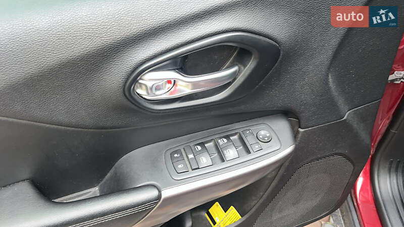 Внедорожник / Кроссовер Jeep Cherokee 2020 в Макарове фото 15 Внедорожник / Кроссовер Jeep Cherokee 2020 в Макарове