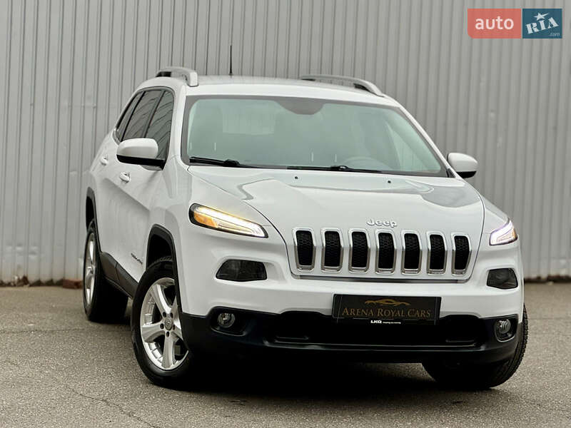 Внедорожник / Кроссовер Jeep Cherokee 2017 в Киеве