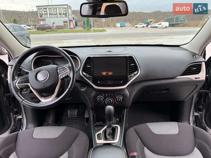 Внедорожник / Кроссовер Jeep Cherokee 2017 в Теребовле фото 16 Внедорожник / Кроссовер Jeep Cherokee 2017 в Теребовле