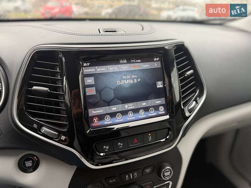 Внедорожник / Кроссовер Jeep Cherokee 2019 в Киеве фото 25 Внедорожник / Кроссовер Jeep Cherokee 2019 в Киеве