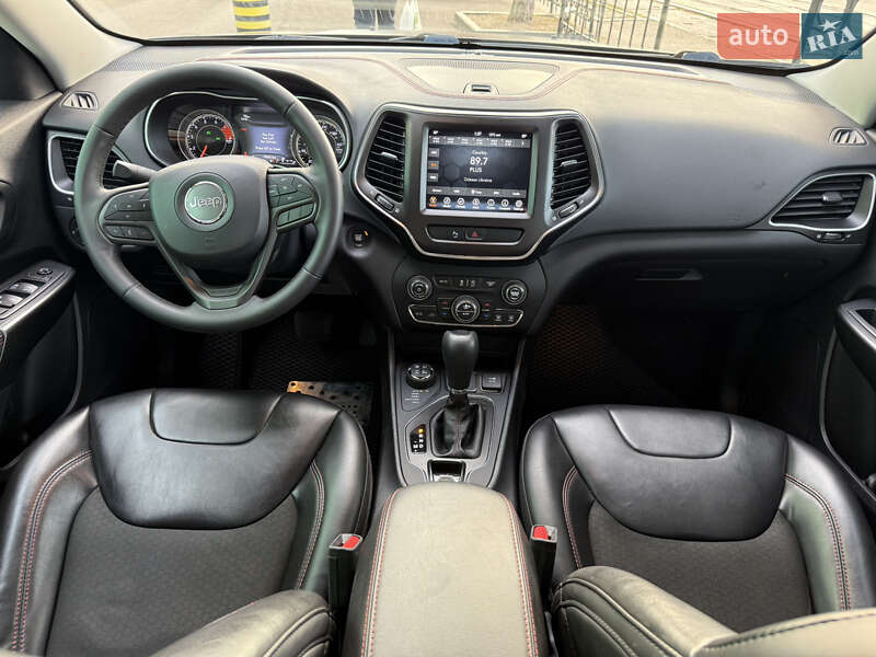 Внедорожник / Кроссовер Jeep Cherokee 2020 в Одессе