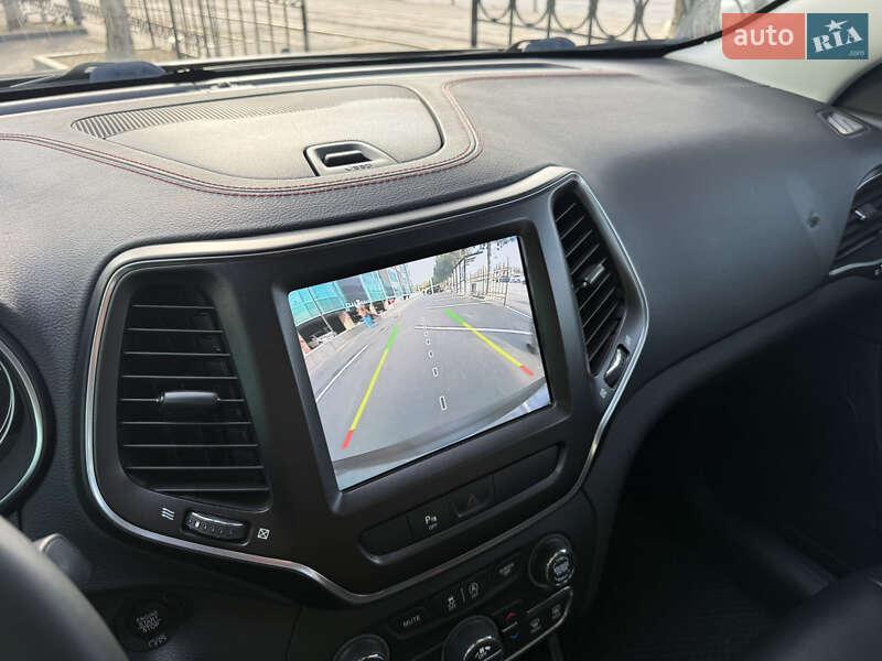 Внедорожник / Кроссовер Jeep Cherokee 2020 в Одессе