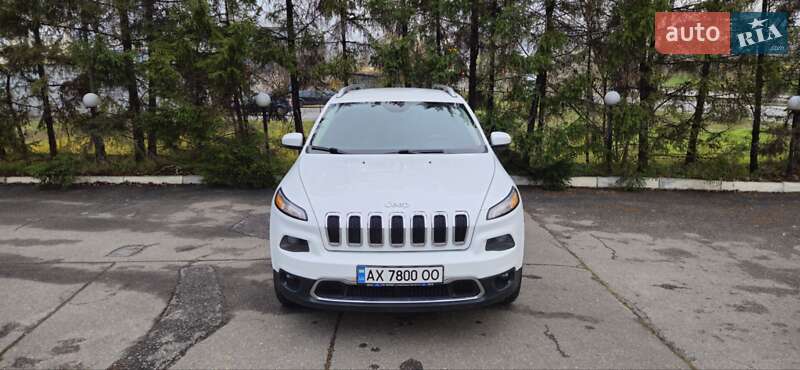Внедорожник / Кроссовер Jeep Cherokee 2015 в Харькове