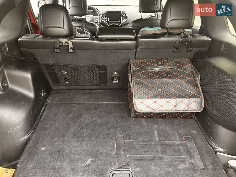 Внедорожник / Кроссовер Jeep Cherokee 2018 в Львове фото 18 Внедорожник / Кроссовер Jeep Cherokee 2018 в Львове