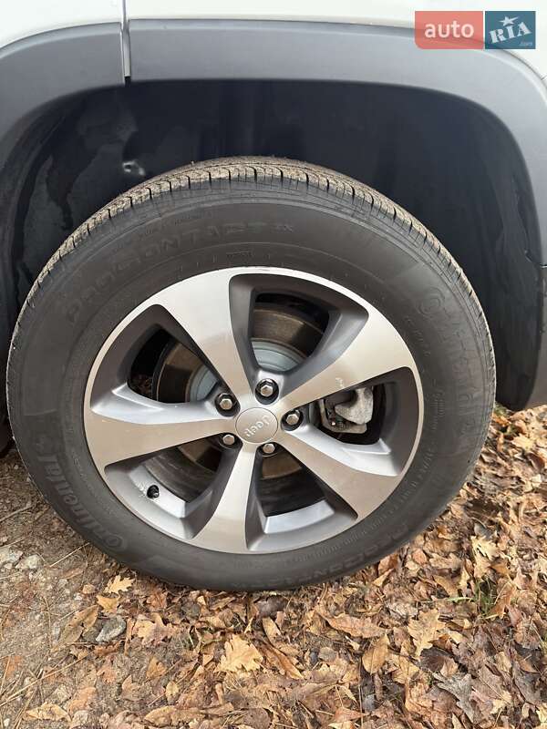 Позашляховик / Кросовер Jeep Cherokee 2020 в Чернігові фото 12 Позашляховик / Кросовер Jeep Cherokee 2020 в Чернігові