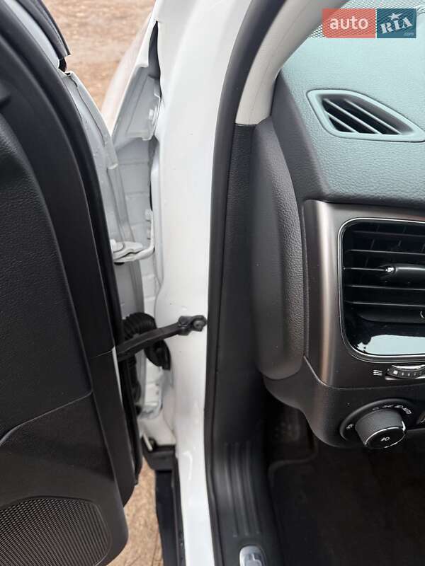 Позашляховик / Кросовер Jeep Cherokee 2020 в Чернігові фото 25 Позашляховик / Кросовер Jeep Cherokee 2020 в Чернігові