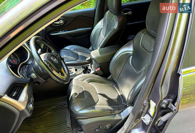 Внедорожник / Кроссовер Jeep Cherokee 2017 в Киеве фото 9 Внедорожник / Кроссовер Jeep Cherokee 2017 в Киеве