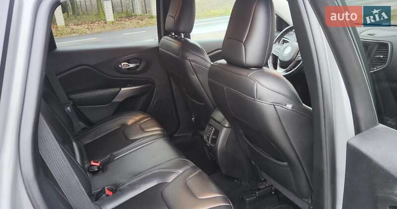 Внедорожник / Кроссовер Jeep Cherokee 2019 в Дублянах