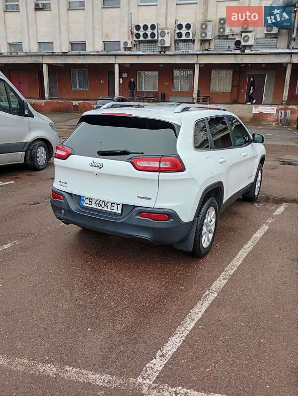 Внедорожник / Кроссовер Jeep Cherokee 2014 в Чернигове