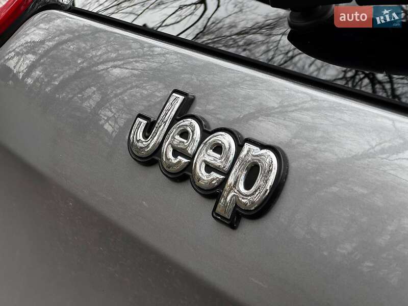 Позашляховик / Кросовер Jeep Cherokee 2015 в Охтирці