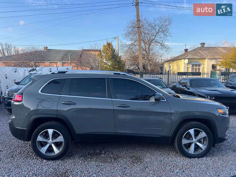 Внедорожник / Кроссовер Jeep Cherokee 2020 в Полтаве