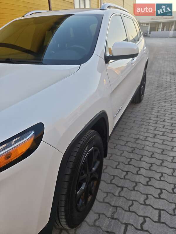 Внедорожник / Кроссовер Jeep Cherokee 2017 в Львове