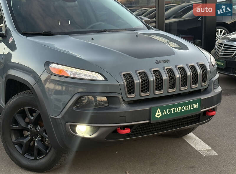 Внедорожник / Кроссовер Jeep Cherokee 2014 в Киеве