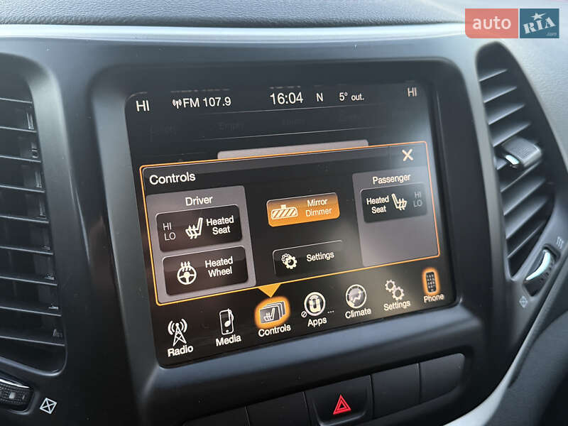 Внедорожник / Кроссовер Jeep Cherokee 2014 в Киеве