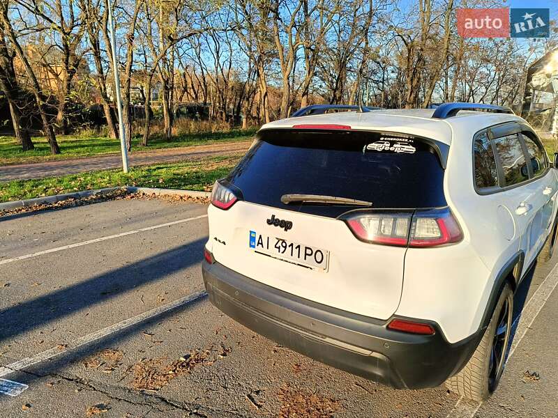 Внедорожник / Кроссовер Jeep Cherokee 2018 в Вышгороде