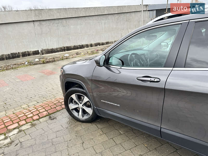 Позашляховик / Кросовер Jeep Cherokee 2018 в Івано-Франківську