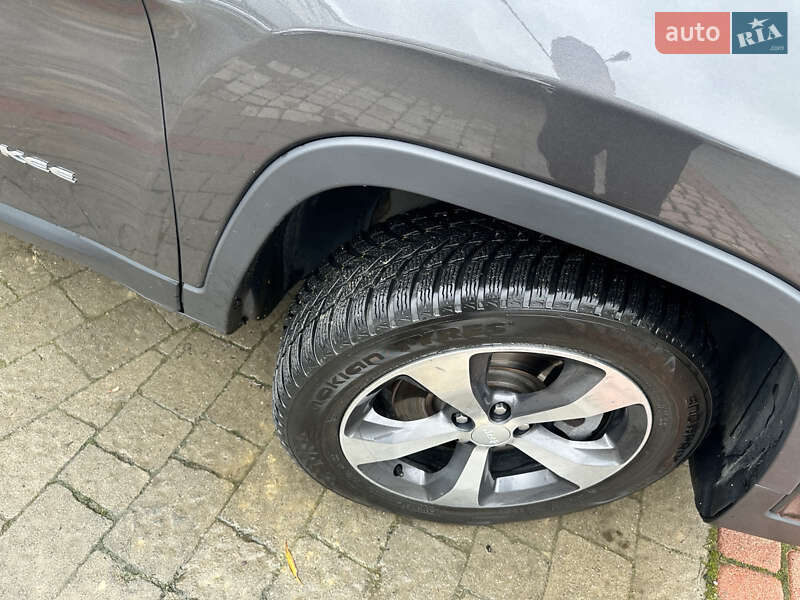 Позашляховик / Кросовер Jeep Cherokee 2018 в Івано-Франківську