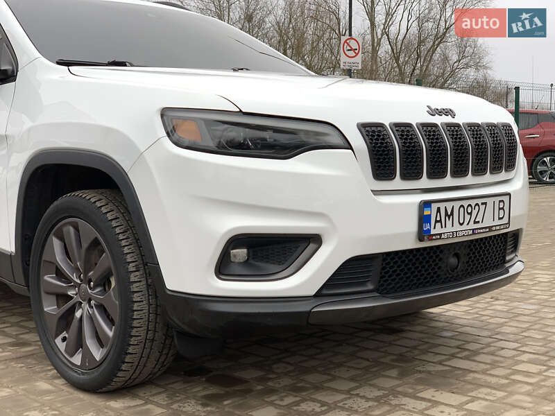 Внедорожник / Кроссовер Jeep Cherokee 2021 в Бердичеве