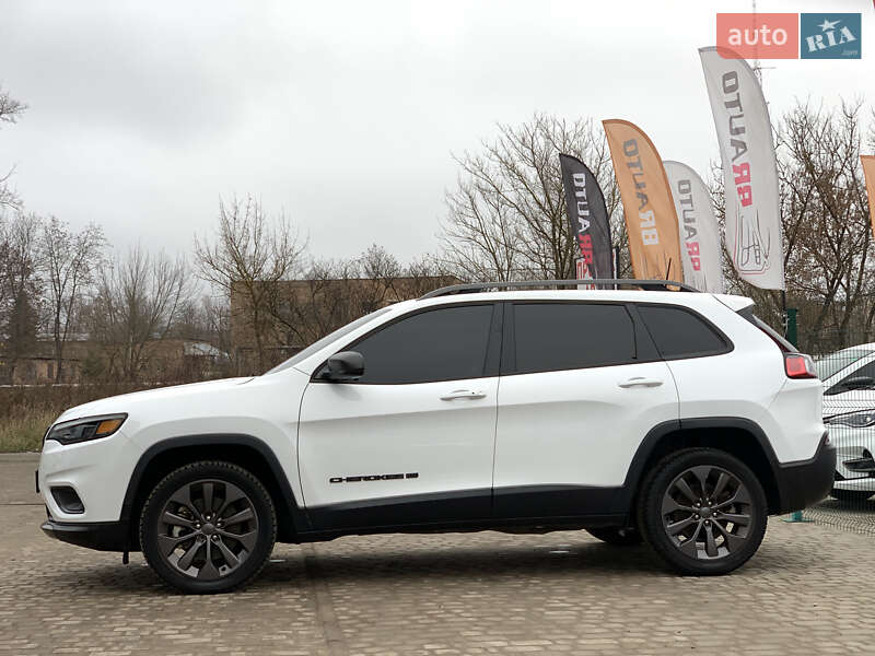 Внедорожник / Кроссовер Jeep Cherokee 2021 в Бердичеве