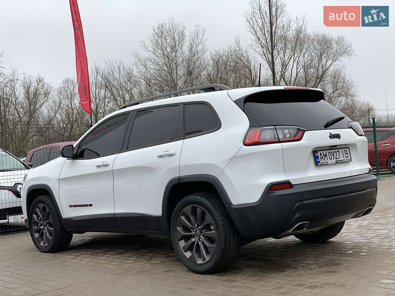 Внедорожник / Кроссовер Jeep Cherokee 2021 в Бердичеве