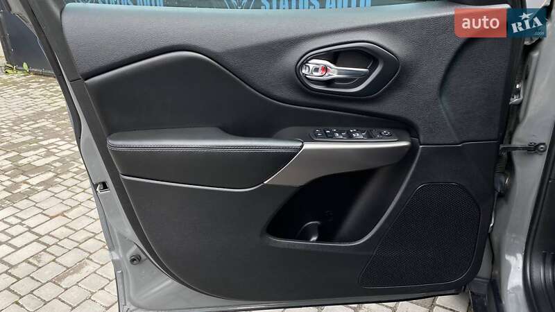 Внедорожник / Кроссовер Jeep Cherokee 2019 в Виннице фото 15 Внедорожник / Кроссовер Jeep Cherokee 2019 в Виннице