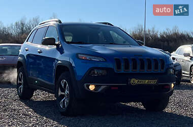 Внедорожник / Кроссовер Jeep Cherokee 2016 в Львове