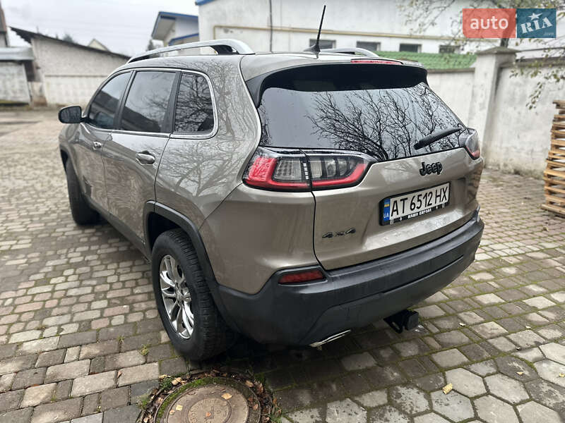 Внедорожник / Кроссовер Jeep Cherokee 2018 в Ивано-Франковске