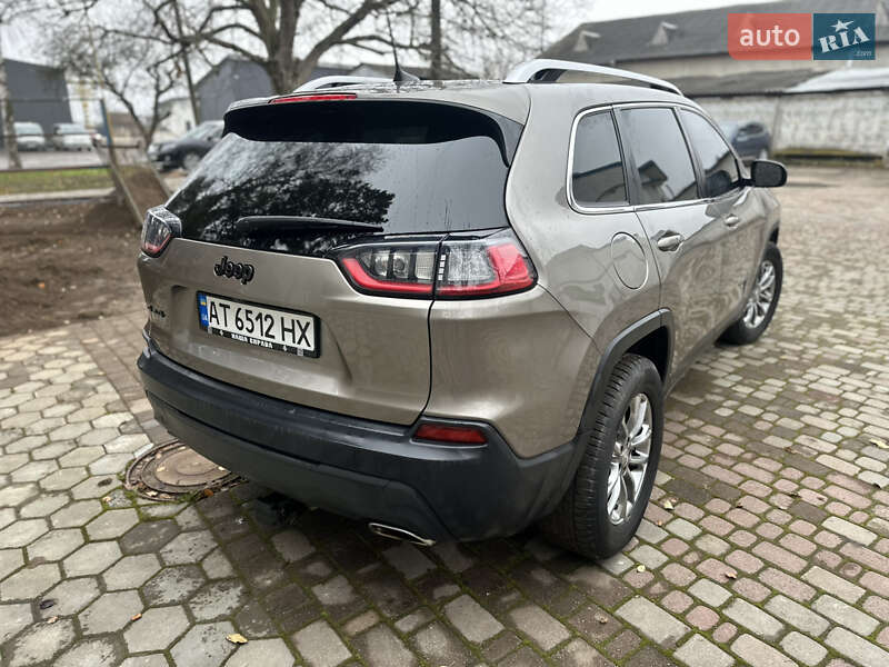 Внедорожник / Кроссовер Jeep Cherokee 2018 в Ивано-Франковске