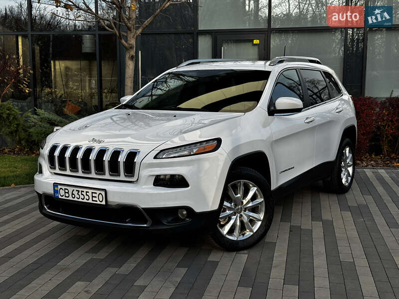 Внедорожник / Кроссовер Jeep Cherokee 2016 в Киеве