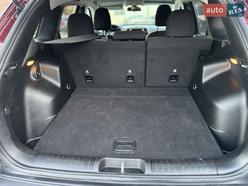 Позашляховик / Кросовер Jeep Cherokee 2019 в Львові