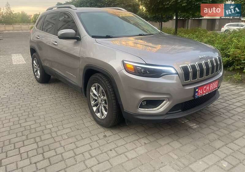Внедорожник / Кроссовер Jeep Cherokee 2020 в Киеве