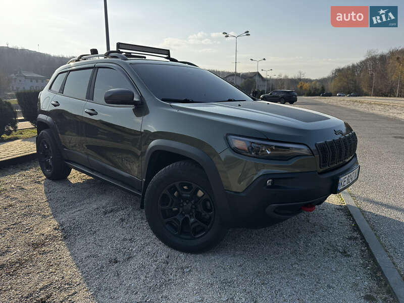 Внедорожник / Кроссовер Jeep Cherokee 2018 в Днепре