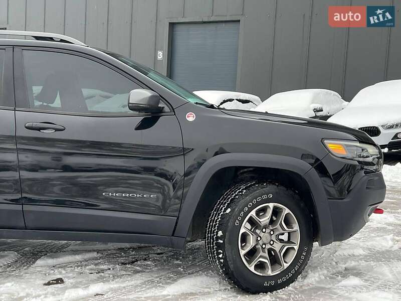 Внедорожник / Кроссовер Jeep Cherokee 2019 в Львове фото 12 Внедорожник / Кроссовер Jeep Cherokee 2019 в Львове