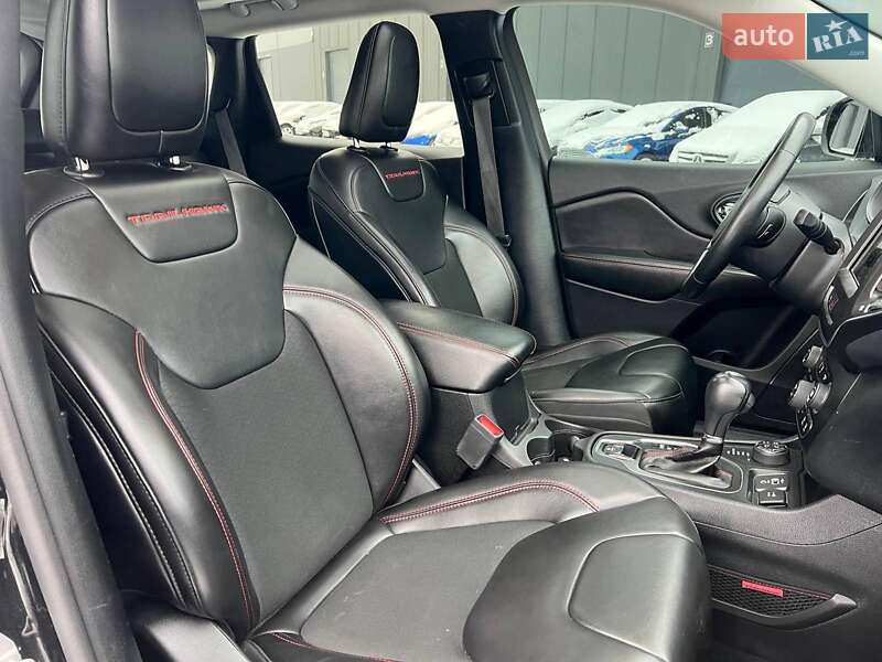 Внедорожник / Кроссовер Jeep Cherokee 2019 в Львове фото 41 Внедорожник / Кроссовер Jeep Cherokee 2019 в Львове