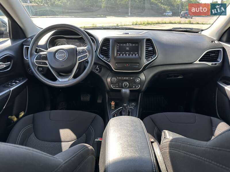 Внедорожник / Кроссовер Jeep Cherokee 2018 в Житомире