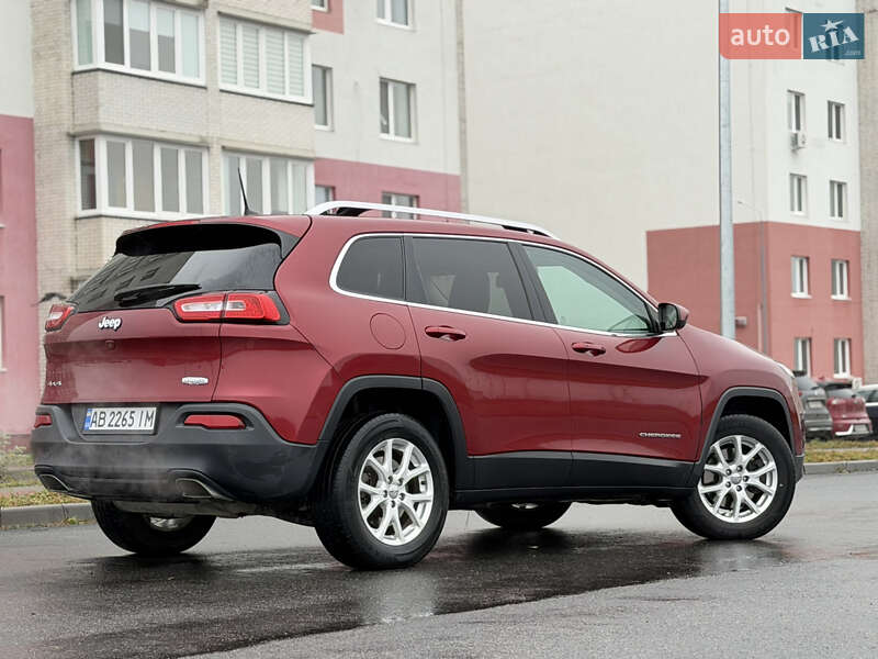 Внедорожник / Кроссовер Jeep Cherokee 2015 в Виннице