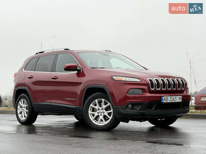 Внедорожник / Кроссовер Jeep Cherokee 2015 в Виннице