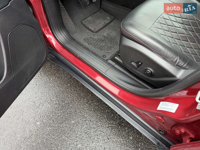 Внедорожник / Кроссовер Jeep Cherokee 2015 в Виннице