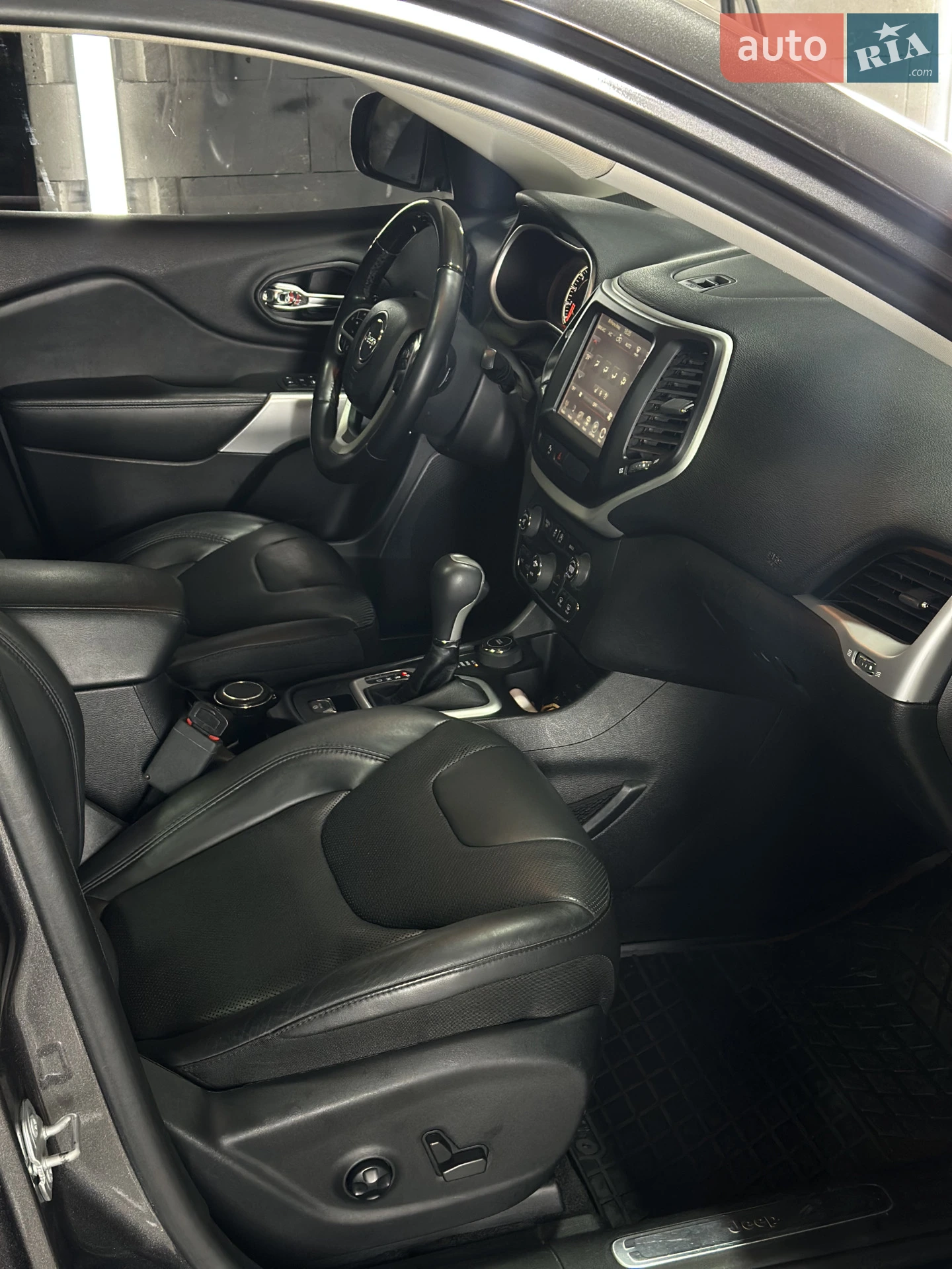 2017 Jeep Cherokee - мініатюра 75