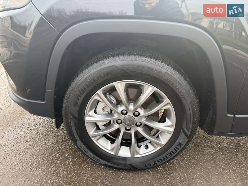Внедорожник / Кроссовер Jeep Cherokee 2018 в Полтаве фото 24 Внедорожник / Кроссовер Jeep Cherokee 2018 в Полтаве