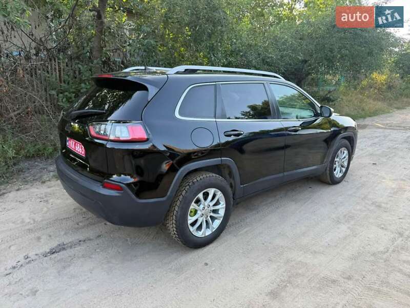 Внедорожник / Кроссовер Jeep Cherokee 2018 в Гайвороне