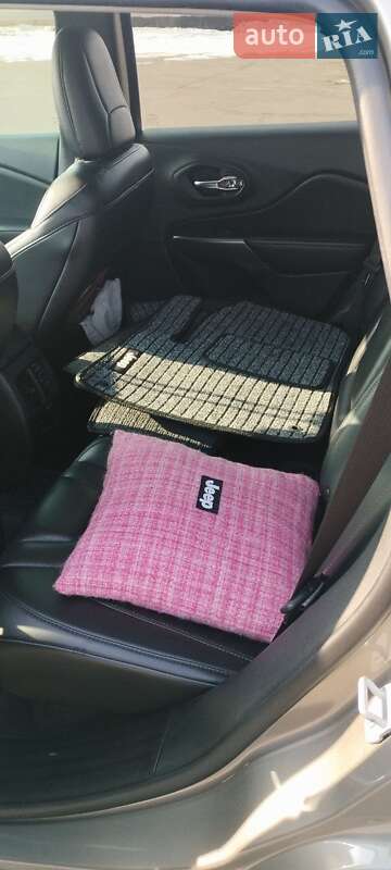 Внедорожник / Кроссовер Jeep Cherokee 2019 в Кременчуге фото 7 Внедорожник / Кроссовер Jeep Cherokee 2019 в Кременчуге