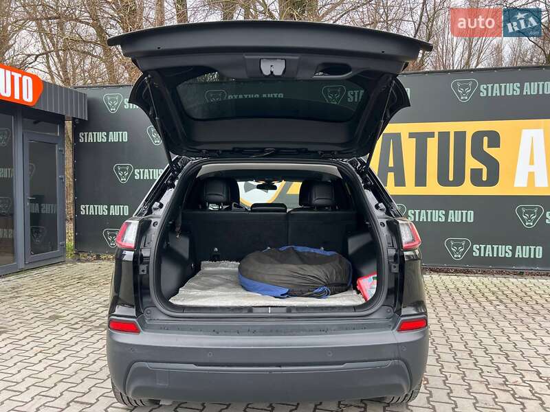 Внедорожник / Кроссовер Jeep Cherokee 2020 в Хмельницком